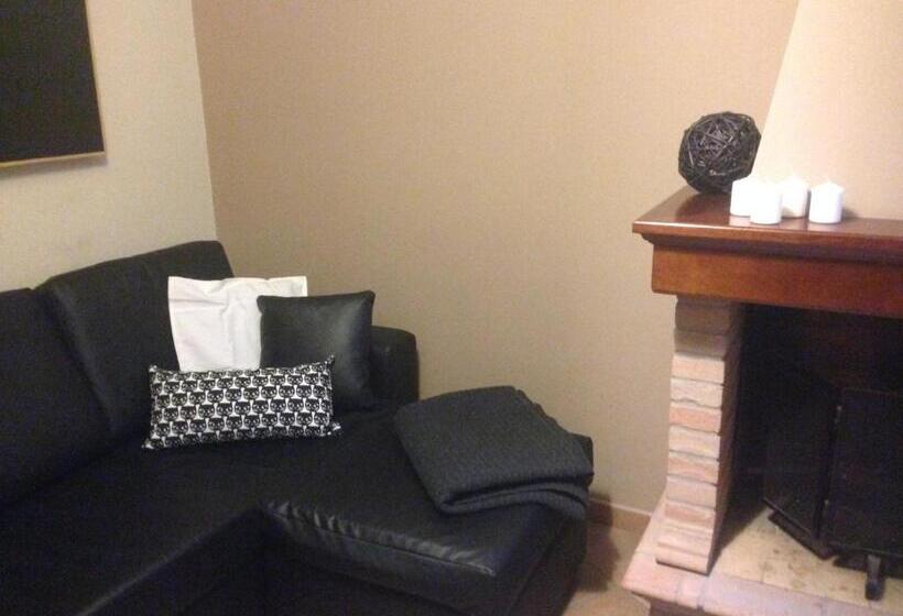 شقة غرفة واحدة, Numero 3