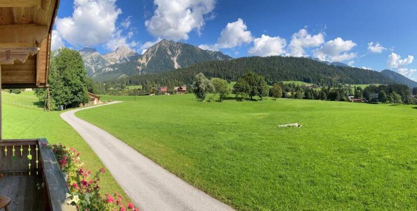 Chambre Standard, Haslehnerhof