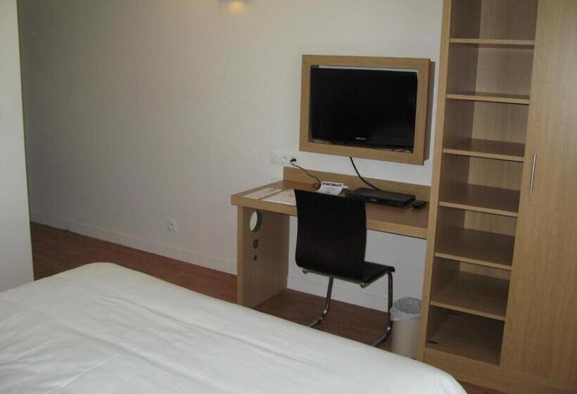 اتاق استاندارد, Hôtel 17.4 Lycée D Hôtellerie Et De Tourisme