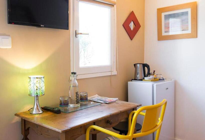 غرفة قياسية رباعية, Les Yeux Bleus Bed & Breakfast