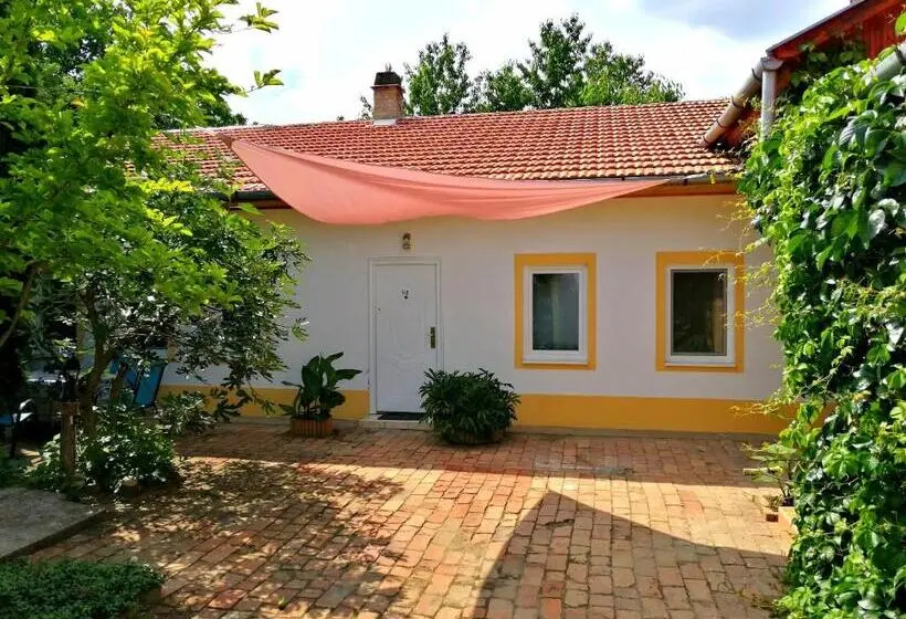 آپارتمان 2 خوابه, Brindza Vendégház
