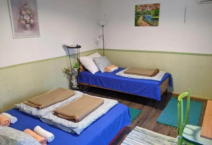 آپارتمان 2 خوابه, Brindza Vendégház
