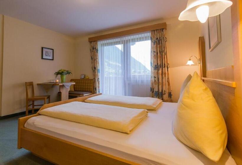 디럭스 룸, Pension Nigella