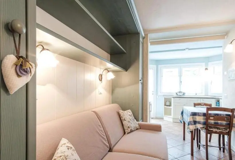 スタンダードスタジオ, B&b Casa Dolce Casa