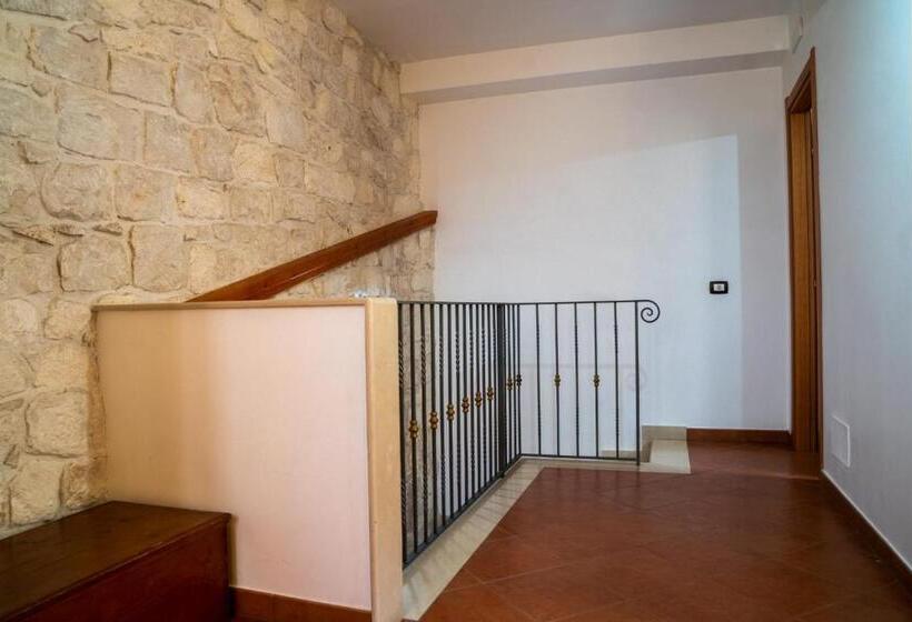 اتاق دوبلکس, B&b Il Giardino Dei Mandarini