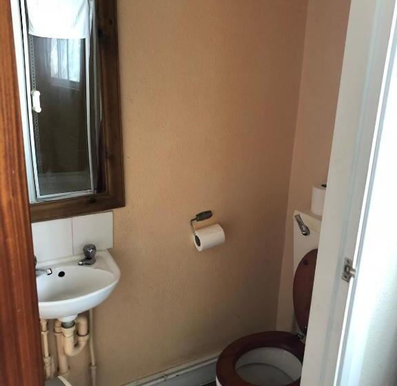 اتاق استاندارد, Charde Guest House