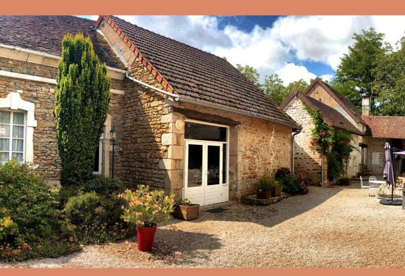 带露台的标准工作室, Domaine Les Bertrands