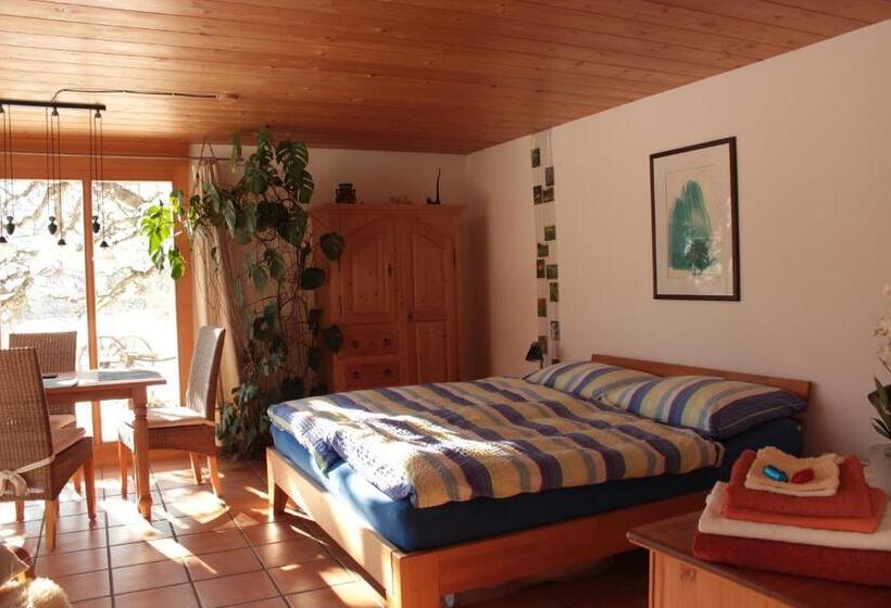 חדר סטנדרט, Dunkel Blaue Maus