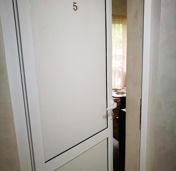 إستوديو قياسى, Paradise