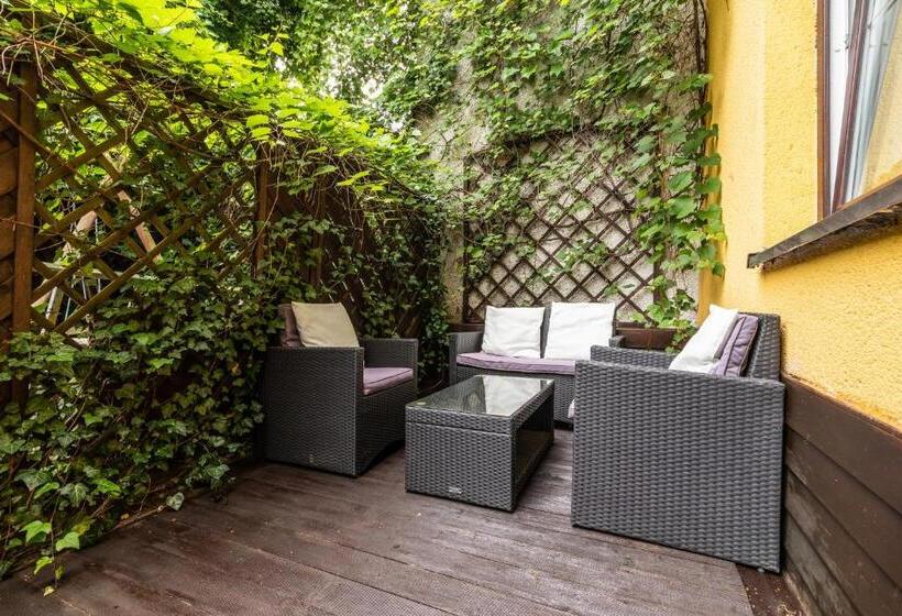 자쿠지 스위트, Apartmány Jedovnice