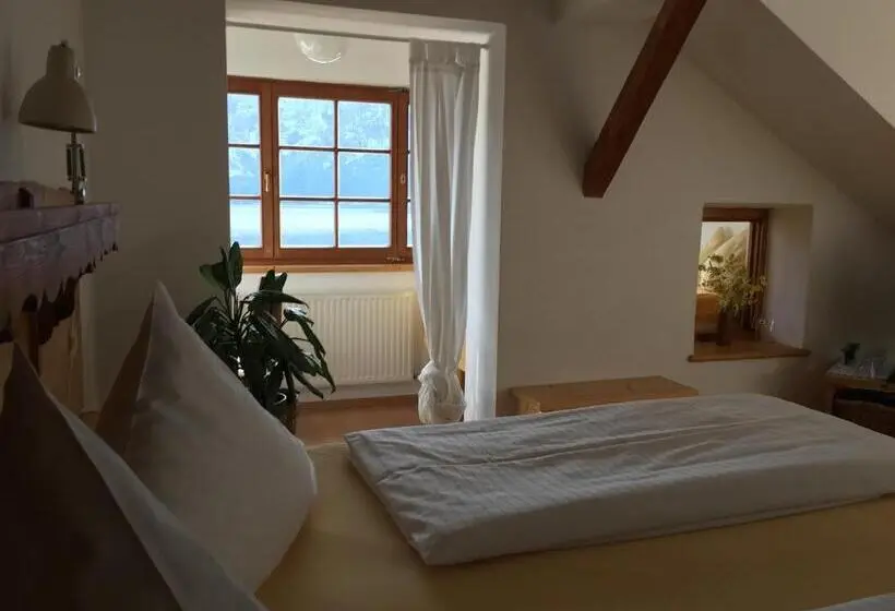 Standard studio with lake view, Pension Hallberg