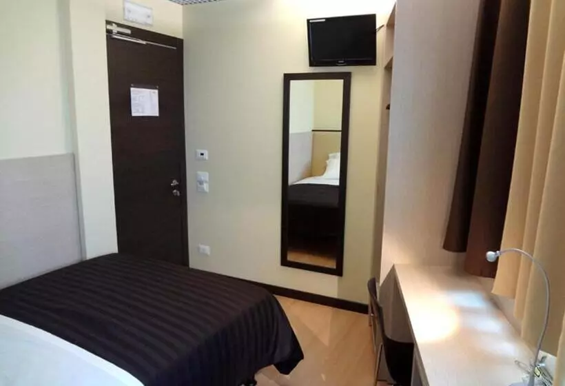 اتاق استاندارد یک نفره, Alveri