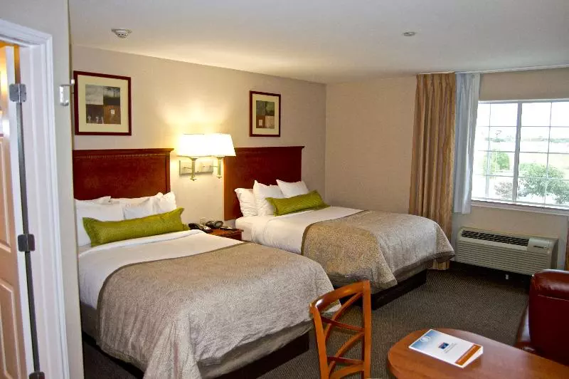 スタンダードスタジオ, Candlewood Victoria, An Ihg