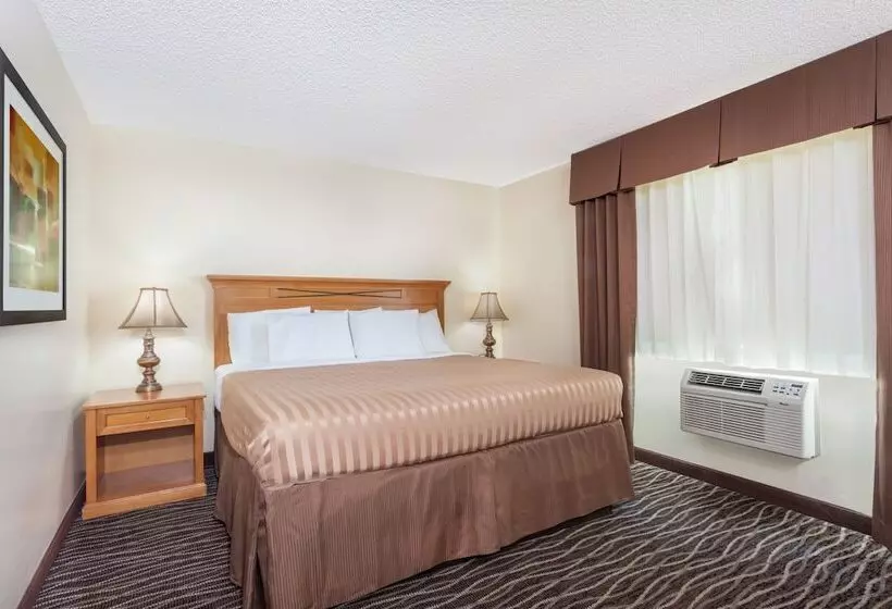 سوییت, Days Inn By Wyndham Yakima
