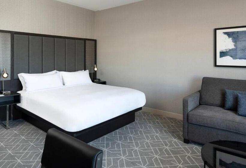 חדר דלוקס עם נוף, Renaissance Boston Patriot Place