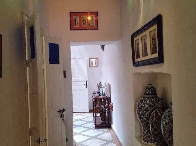 اتاق استاندارد سه نفره, Riad Dar Zayna