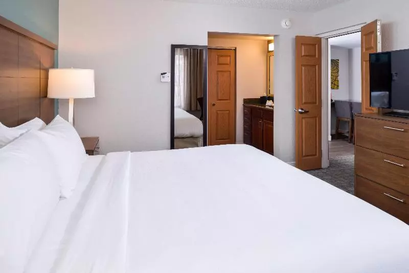 スイート, Staybridge Suites Indianapolis Downtown Convention Center, An Ihg