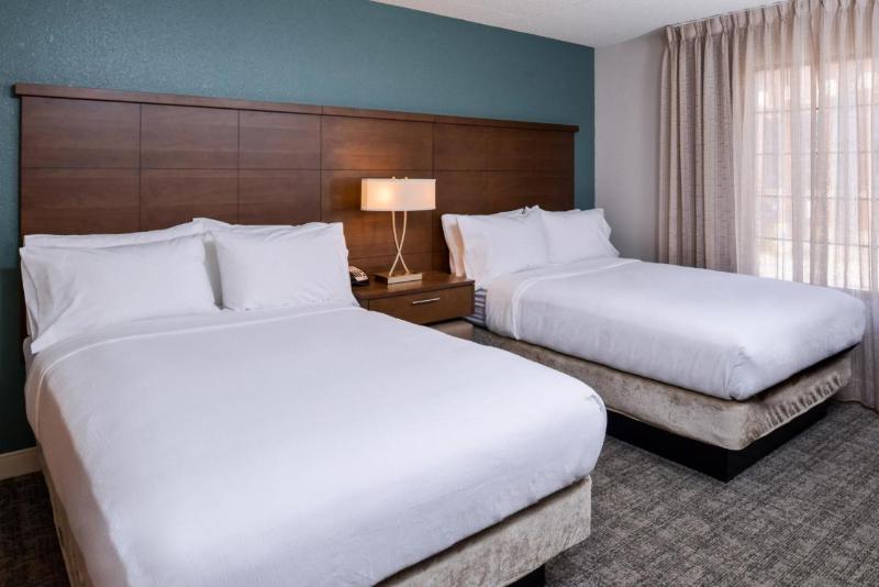 Suite, Staybridge Suites Indianapolis Downtown Convention Center, An Ihg