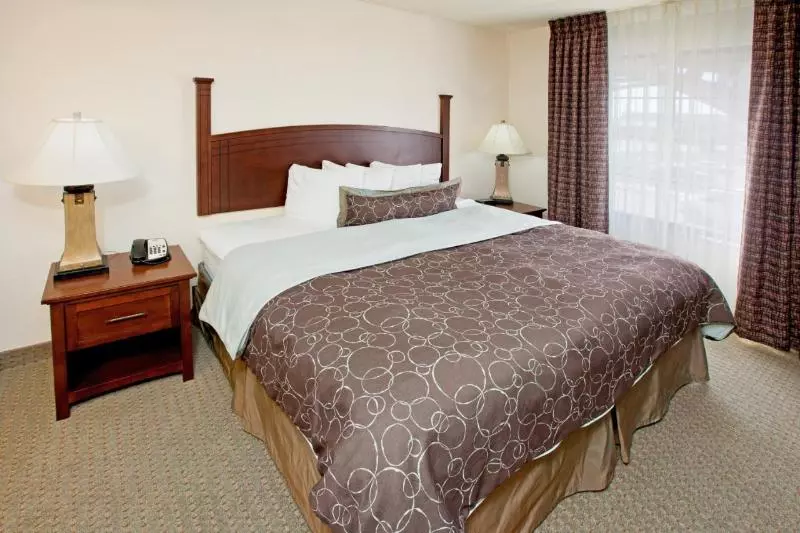 スタンダードスタジオ, Staybridge Suites Indianapolis Downtown Convention Center, An Ihg