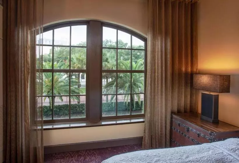 クイーンサイズベッドのスタンダードルーム, The Bohemian Hotel Savannah Riverfront, Autograph Collection