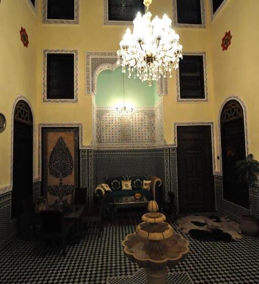 高级套房, Riad Khouloud