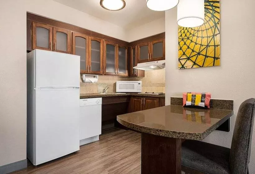 身障者適用スイートルーム, Staybridge Suites Oklahoma City Quail Springs, An Ihg