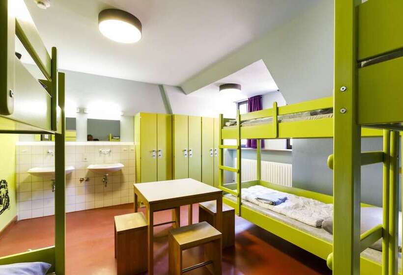 Семейный Номер, Youth Hostel Würzburg