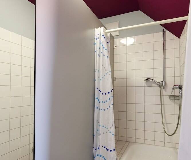 Кровать в Общей Комнате, Youth Hostel Würzburg