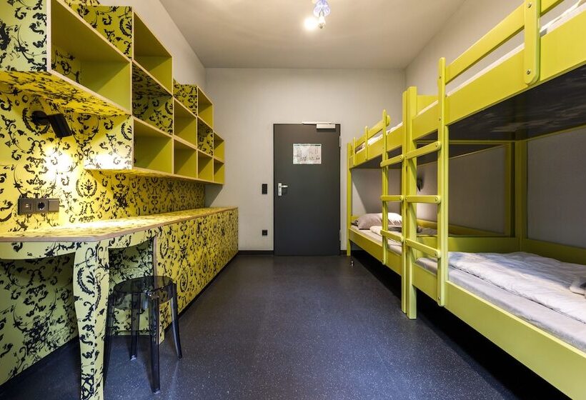 スタンダード４人部屋, Youth Hostel Würzburg