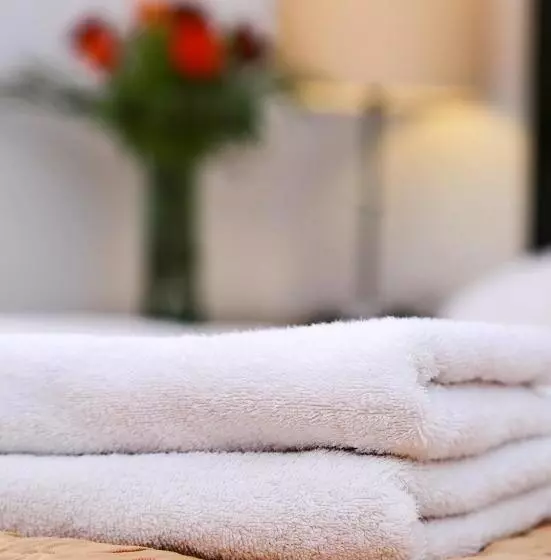 استودیوی استاندارد, Barakat Hotel Apartments