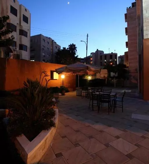 استودیوی لوکس, Barakat Hotel Apartments