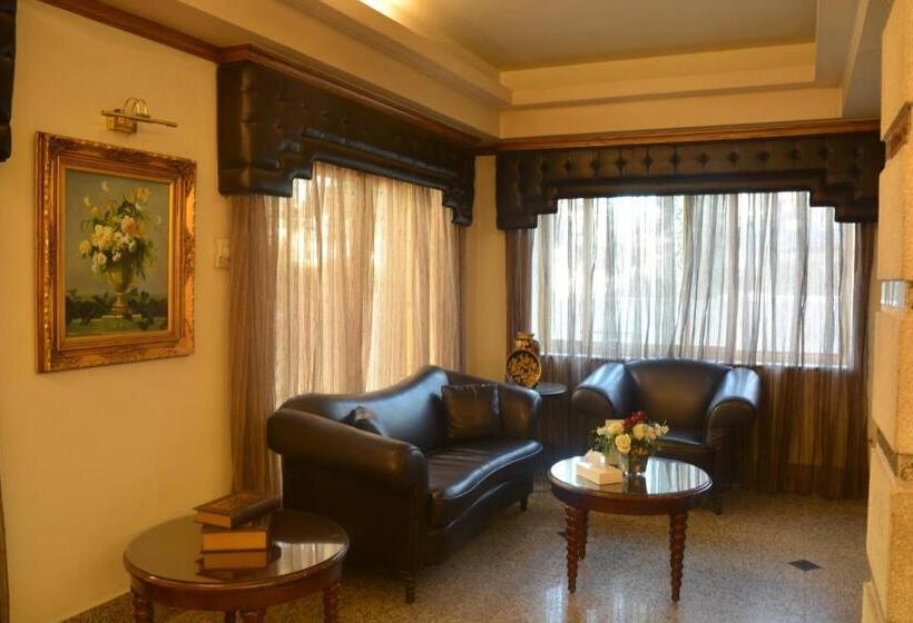 آپارتمان 3 خوابه, Capri Hotel Suites