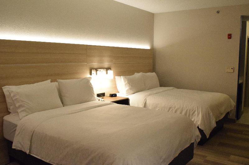 סוויטה, Holiday Inn Express & Suites Rochester Webster By Ihg