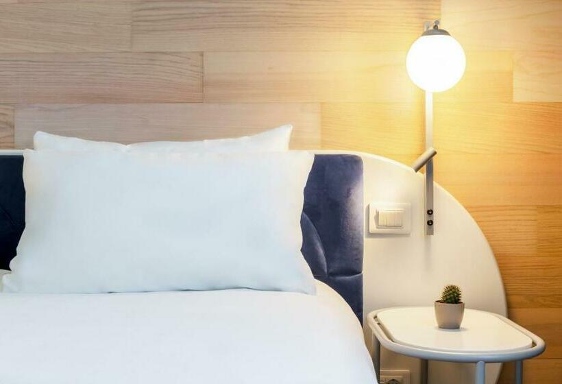 带大床的标准间, Voco Milan Fiere, An Ihg
