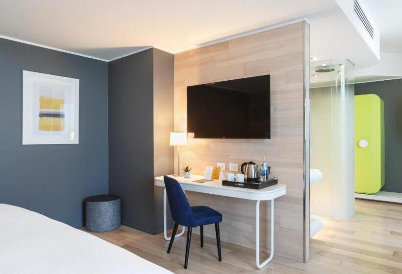 اتاق پرمیوم, Voco Milan Fiere, An Ihg