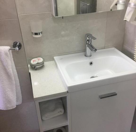 اتاق خانوادگی, Baylan İzmir