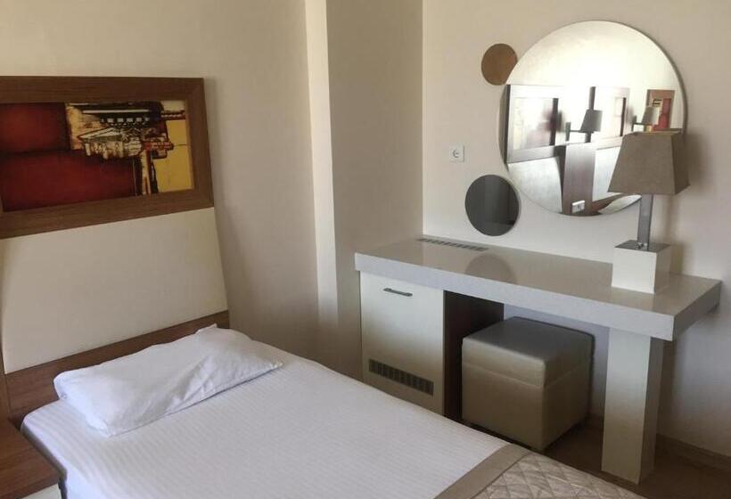 اتاق خانوادگی, Baylan İzmir