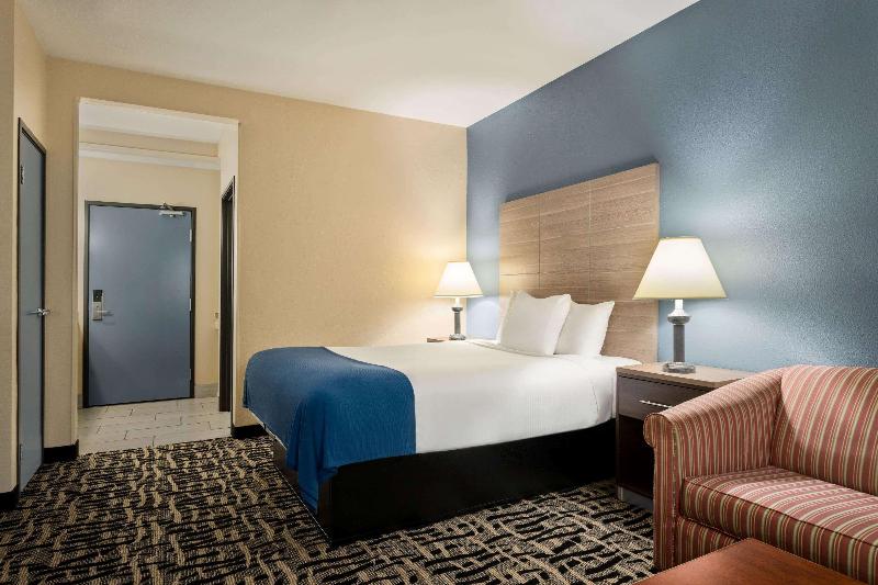 Стандартный Номер Кровать Кинг, Baymont By Wyndham Ft. Leonard/saint Robert