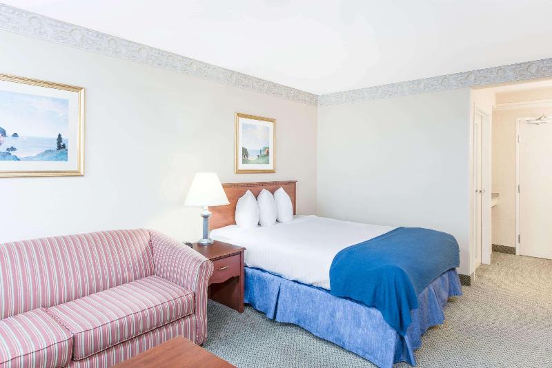 Стандартный Номер Кровать Кинг, Baymont By Wyndham Ft. Leonard/saint Robert