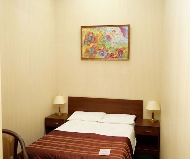 اتاق اکونومی, Bogemia On Vavilova Street