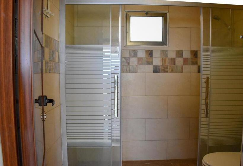 اتاق استاندارد چهار تخته, Darna Divers Village