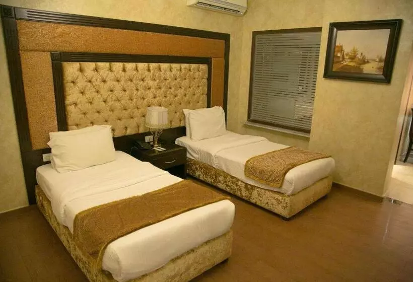 اتاق لوکس, Queens Suite