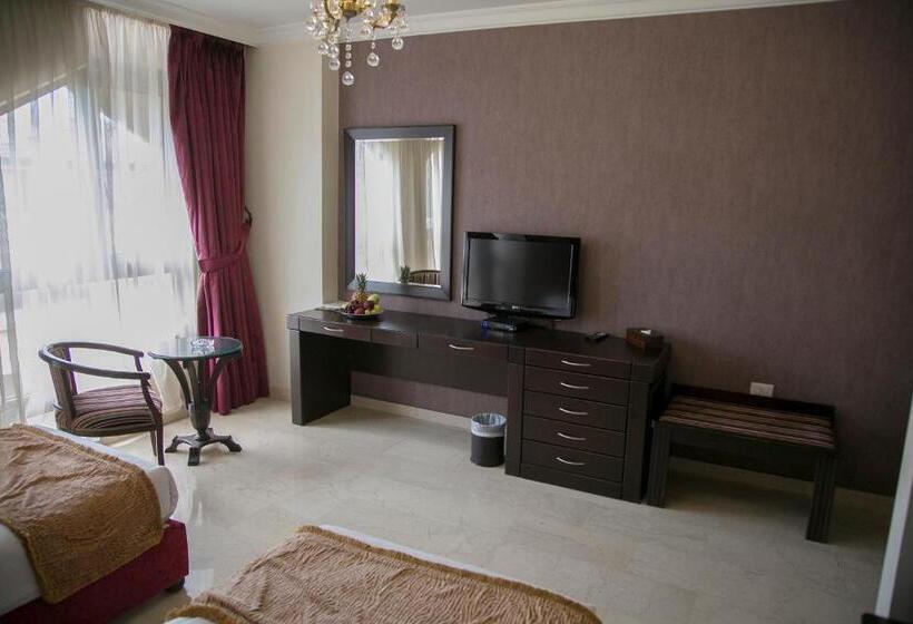 اتاق استاندارد, Queens Suite