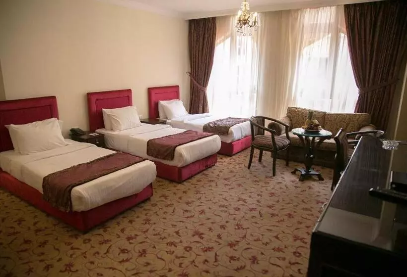 سوئیت پرزیدنت, Queens Suite