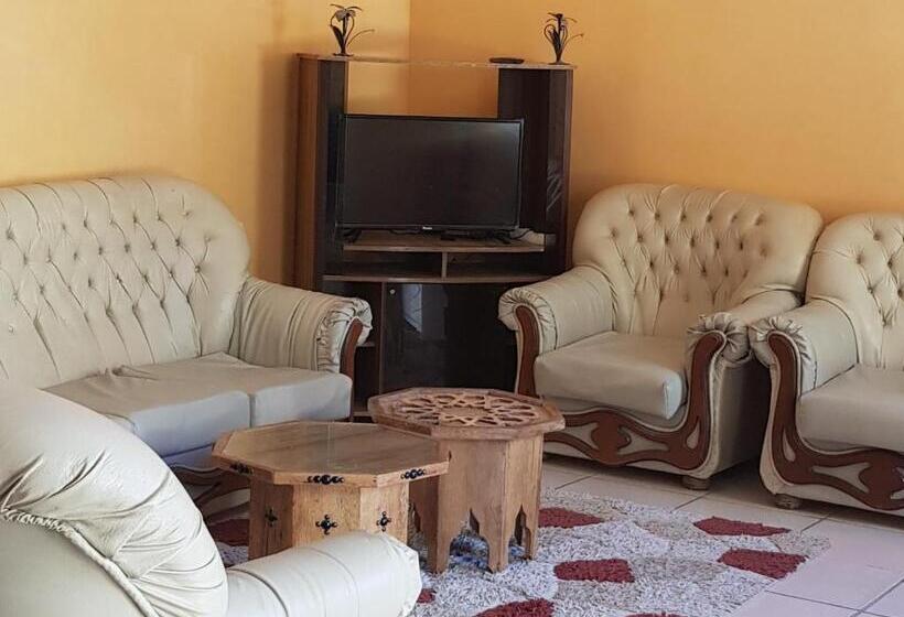 דירת חדר, Résidence Loued