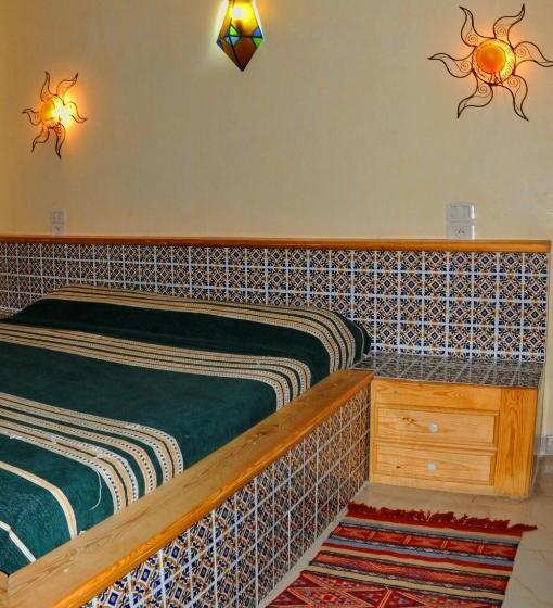 חדר קלאסי, Résidence Loued