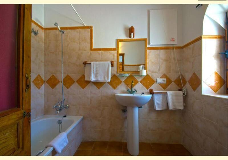 デラックスルーム, El Palomar De La Breña