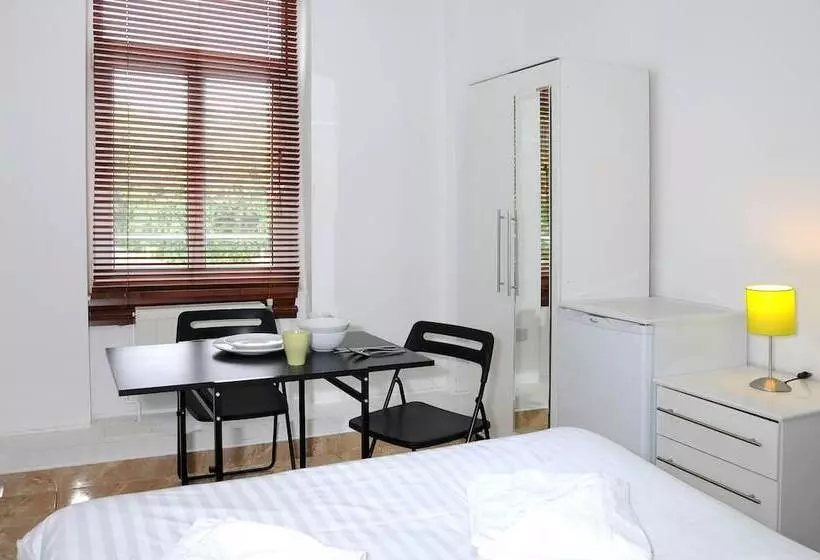 バス共有のスタンダードルーム, Abercorn House   Hostel