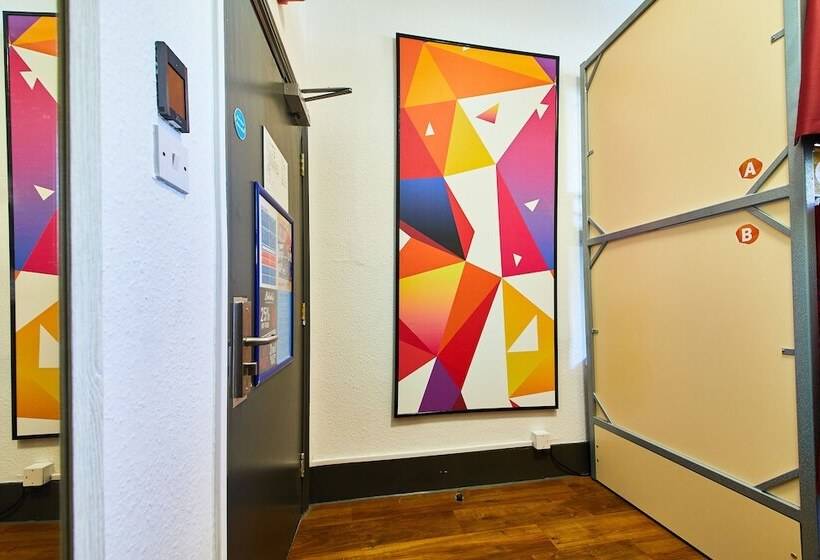 带共用卧室公用房间的床, St Christopher's Inn Village London Bridge