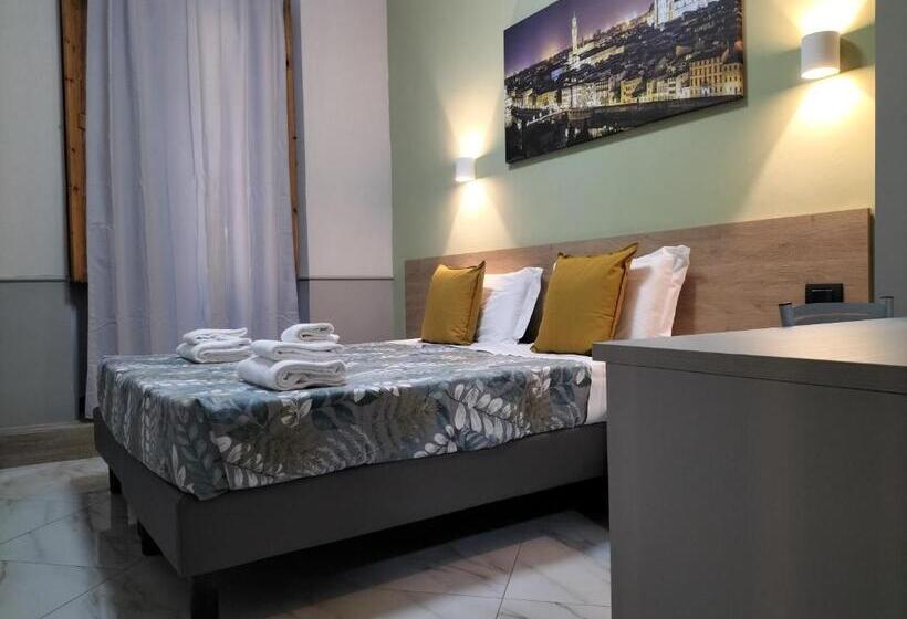 اتاق استاندارد, Camilla Guelfa